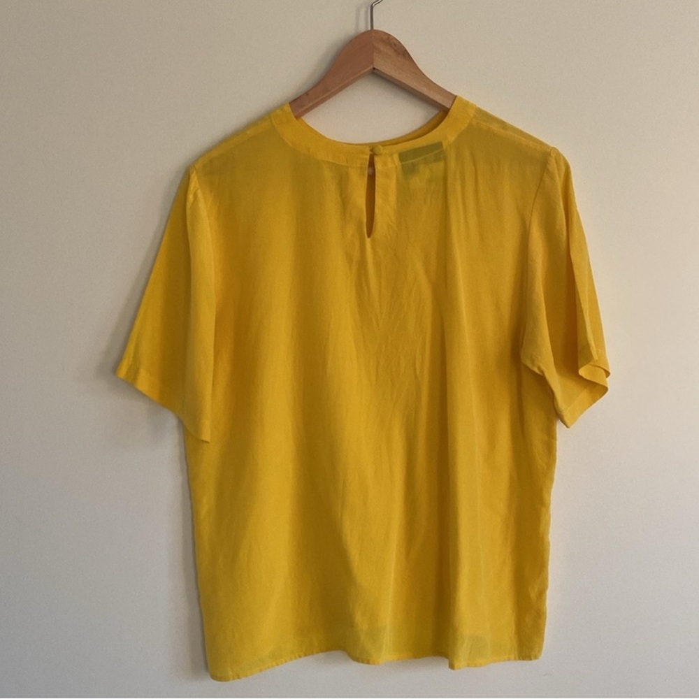 Christie & Jill 100% Silk Blouse in Marigold Yellow – Size M - Picture 3 of 4